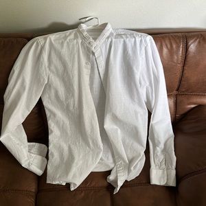 Whit linen button down